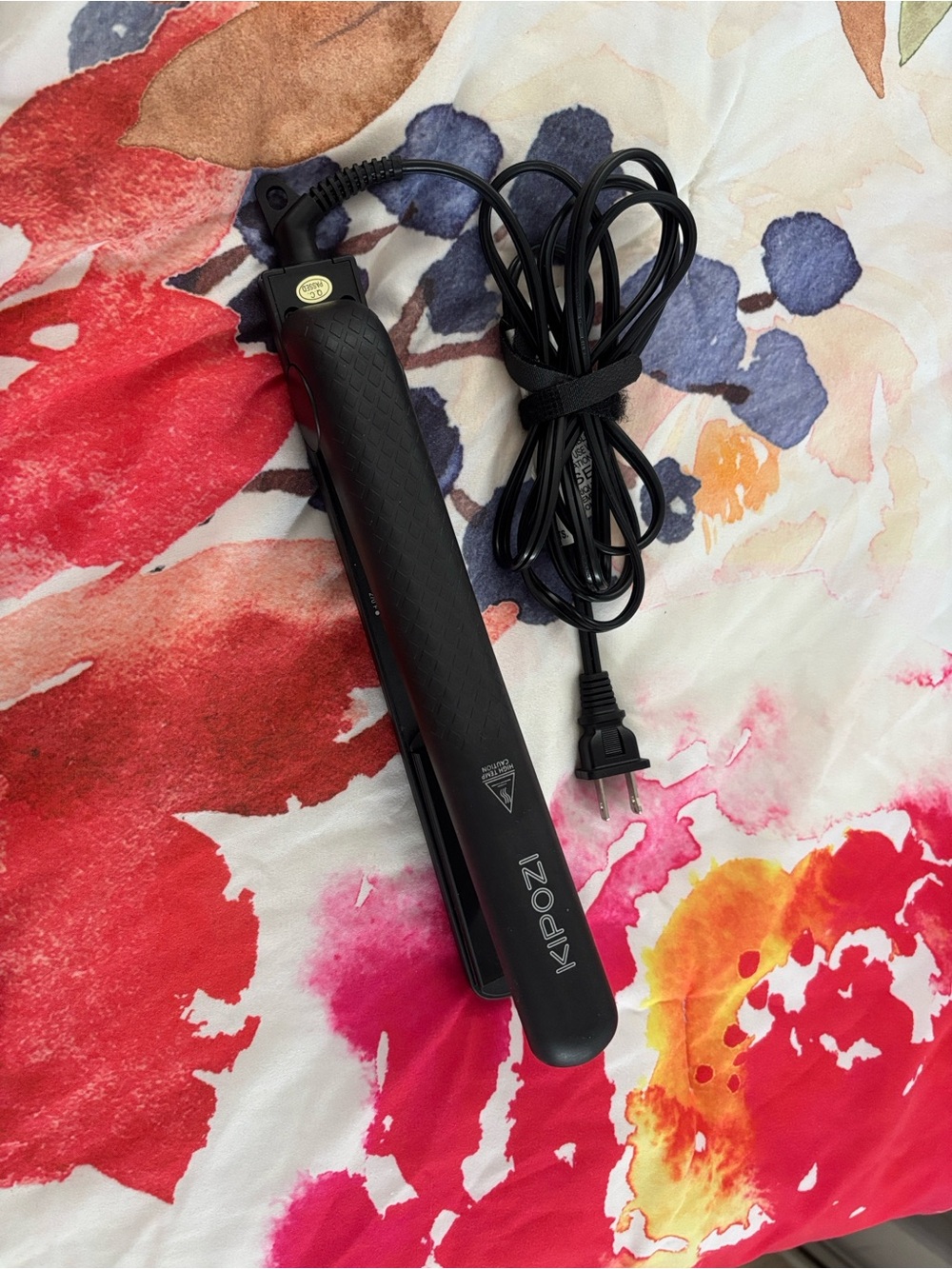 Kipozi Black Hair Straightener - Sleek Professional Flat Iron